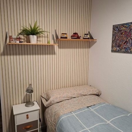 Habitacion Particular Con Bano Privado เซบีญา ภายนอก รูปภาพ
